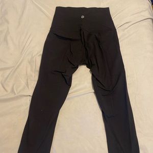 Black Lululemon crop leggings - older style - Size 4